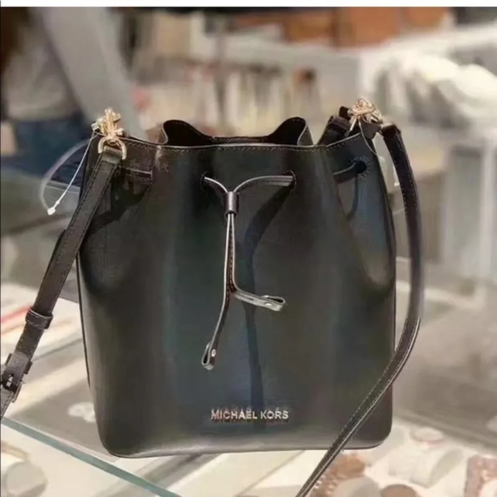 Michael kors Eden large bucket crossbody bag
